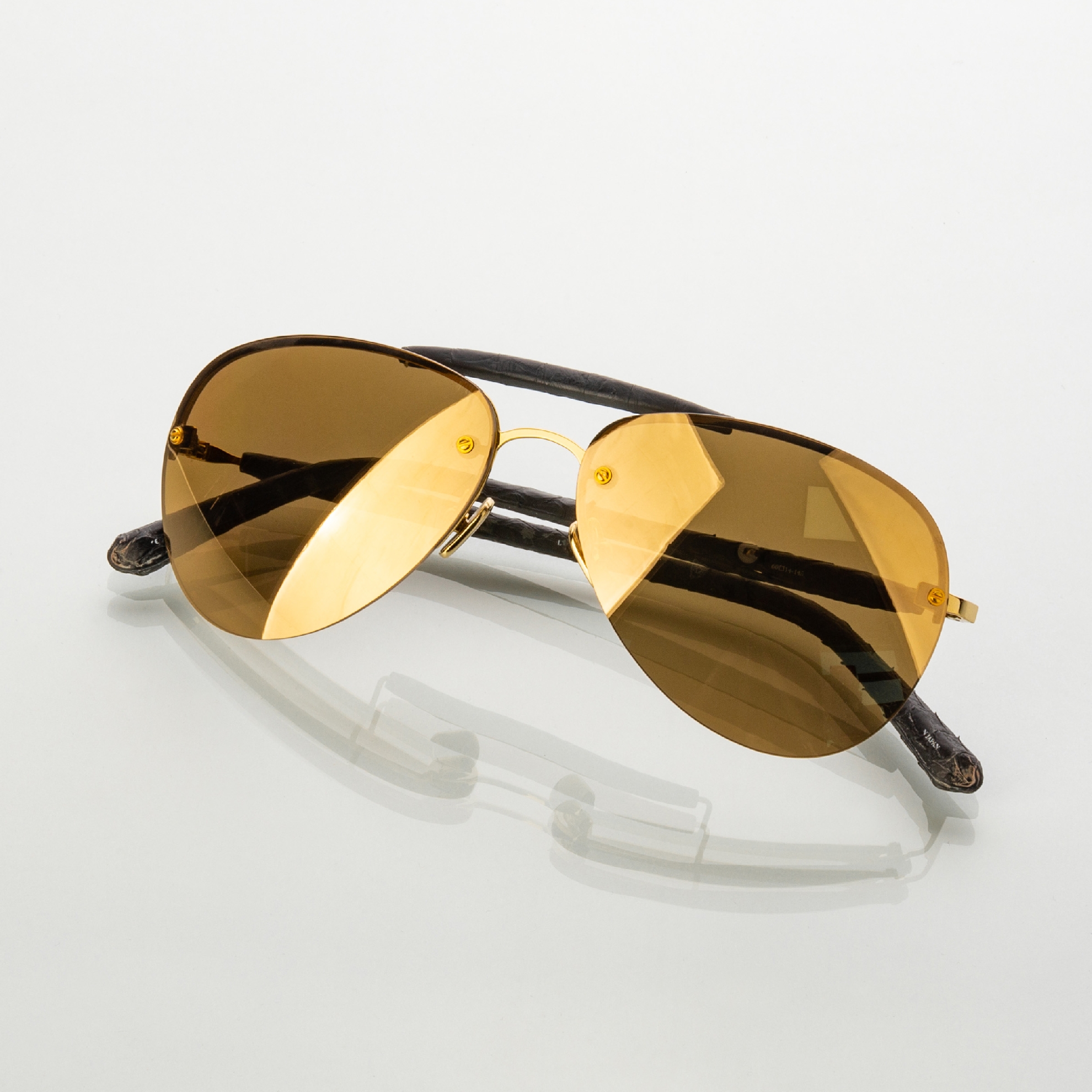 Солнцезащитные очки Linda Farrow