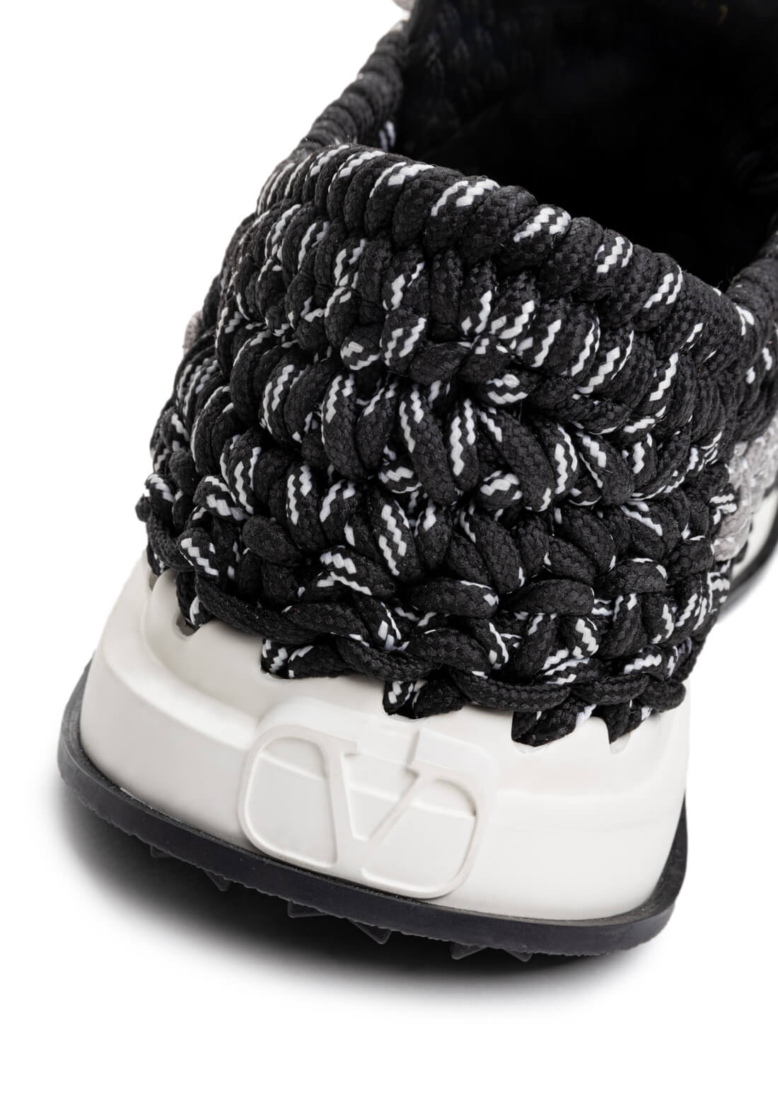 Кроссовки Valentino