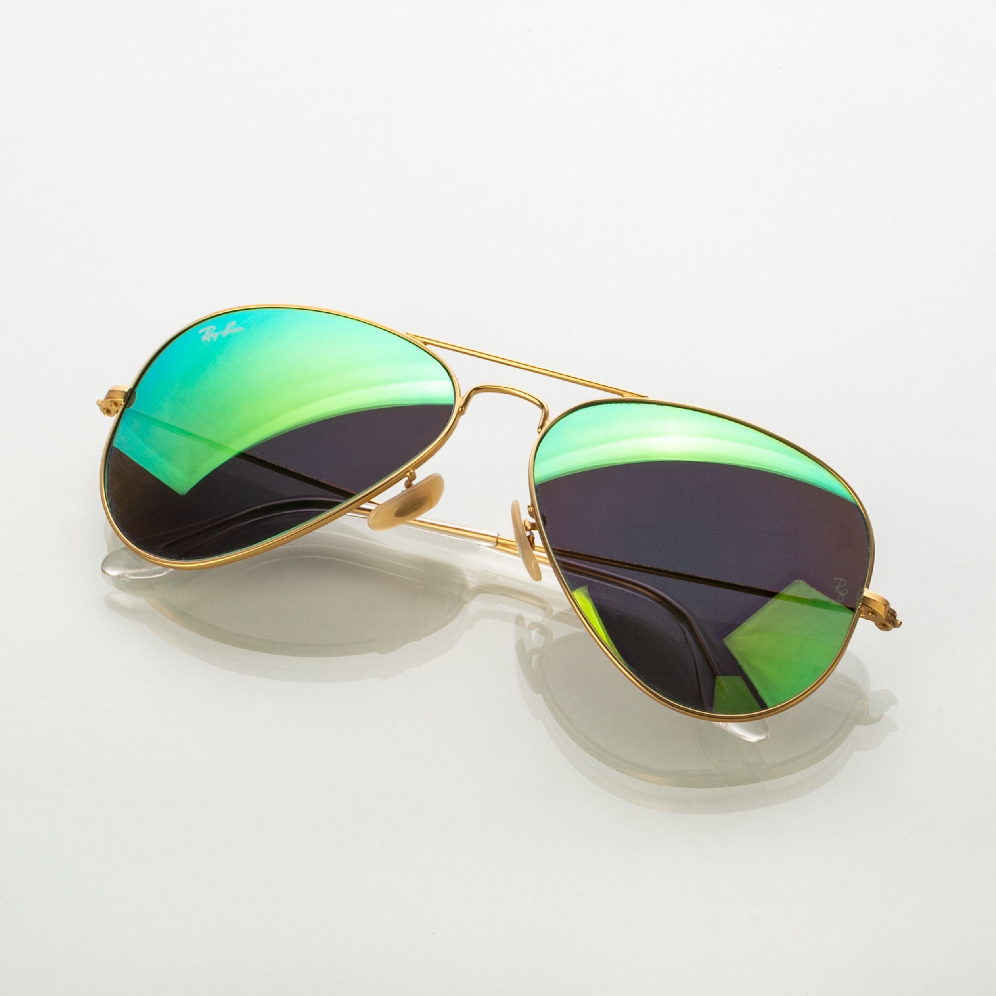 Солцезащитные очки Ray-Ban