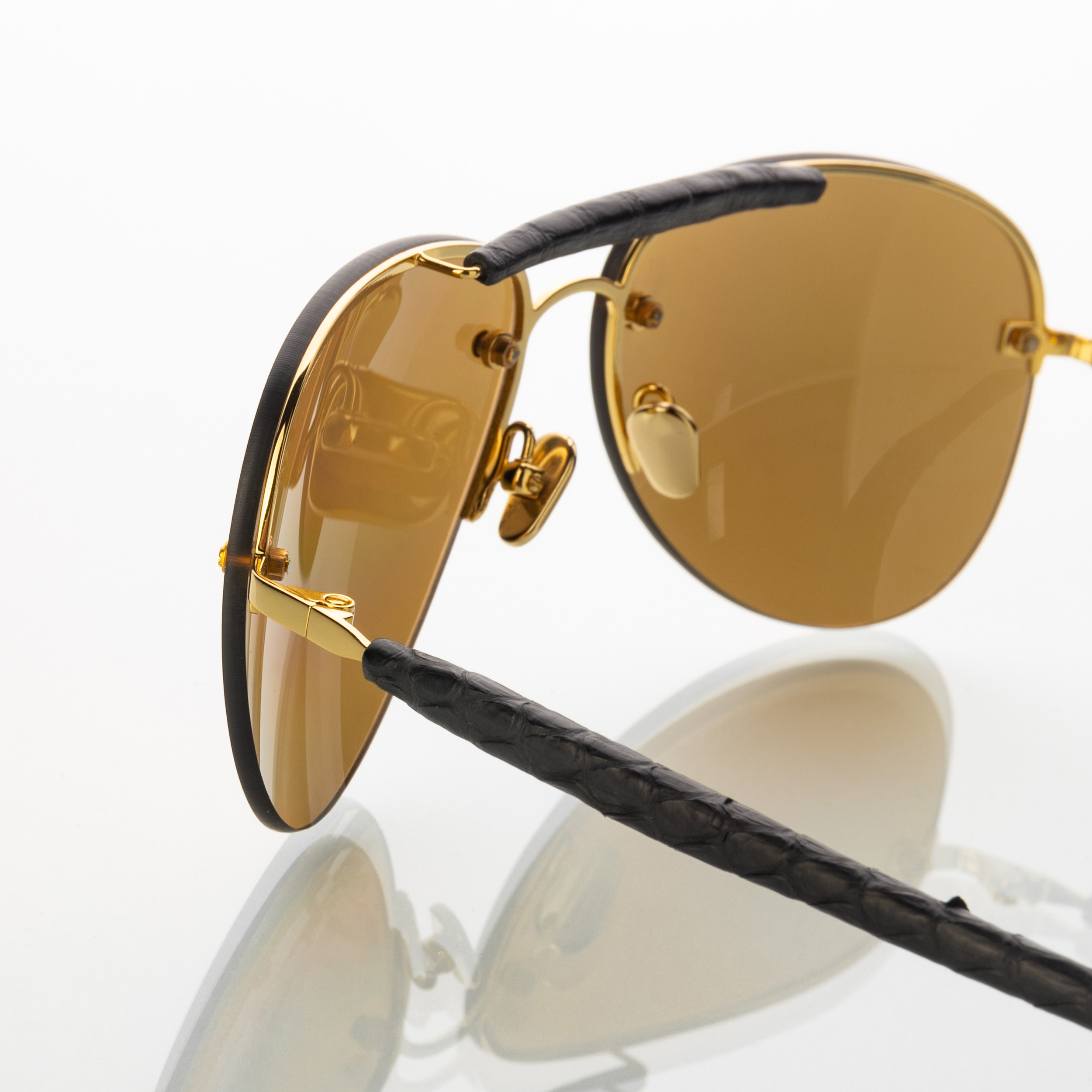 Солнцезащитные очки Linda Farrow