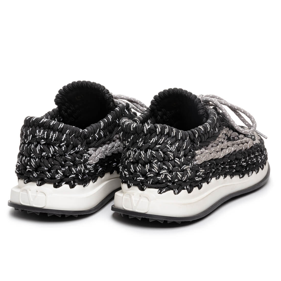 Кроссовки Valentino